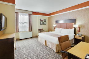 Гостиница La Quinta Inn & Suites Manhattan  Нью Йорк